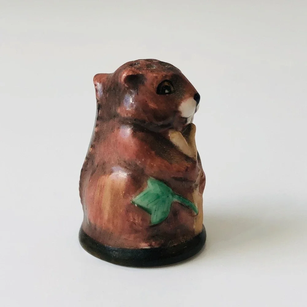 Franklin Mint Porcelain Beaver Thimble Friends of the the Forest Series Vtg 80s‎